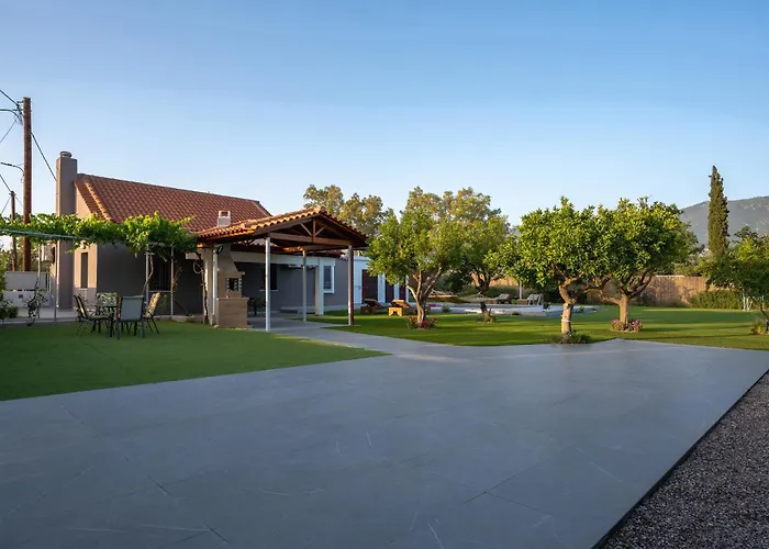 Private Pool Retreat - Georgia's Garden Oasis Villa Alonia