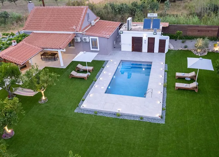 Private Pool Retreat - Georgia's Garden Oasis * Alonia